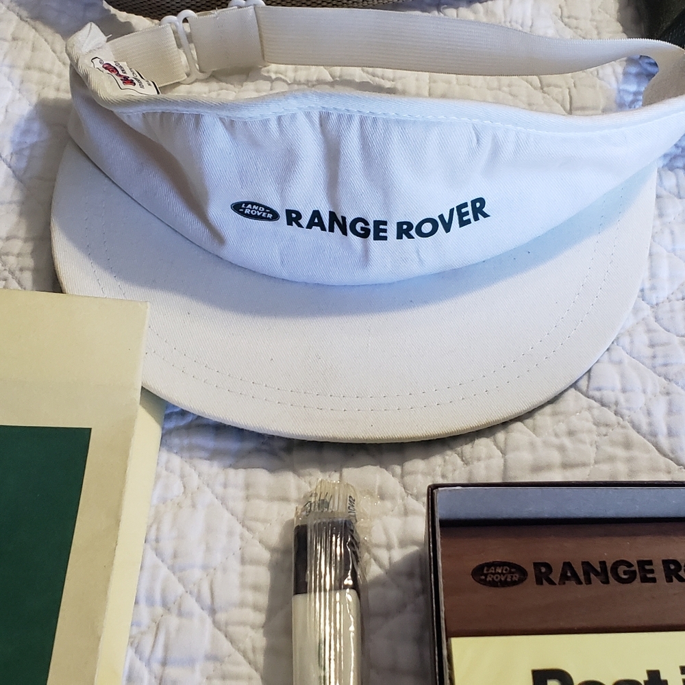Range Rover Gift Set - Picture 13 of 16